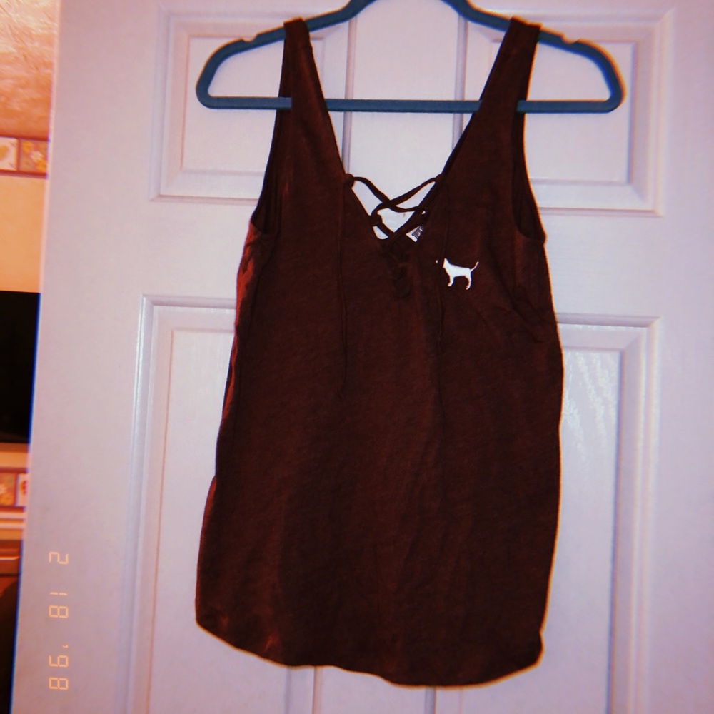 Tank tops - Picture 2 of 4